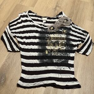 Striped Black and White womens Top